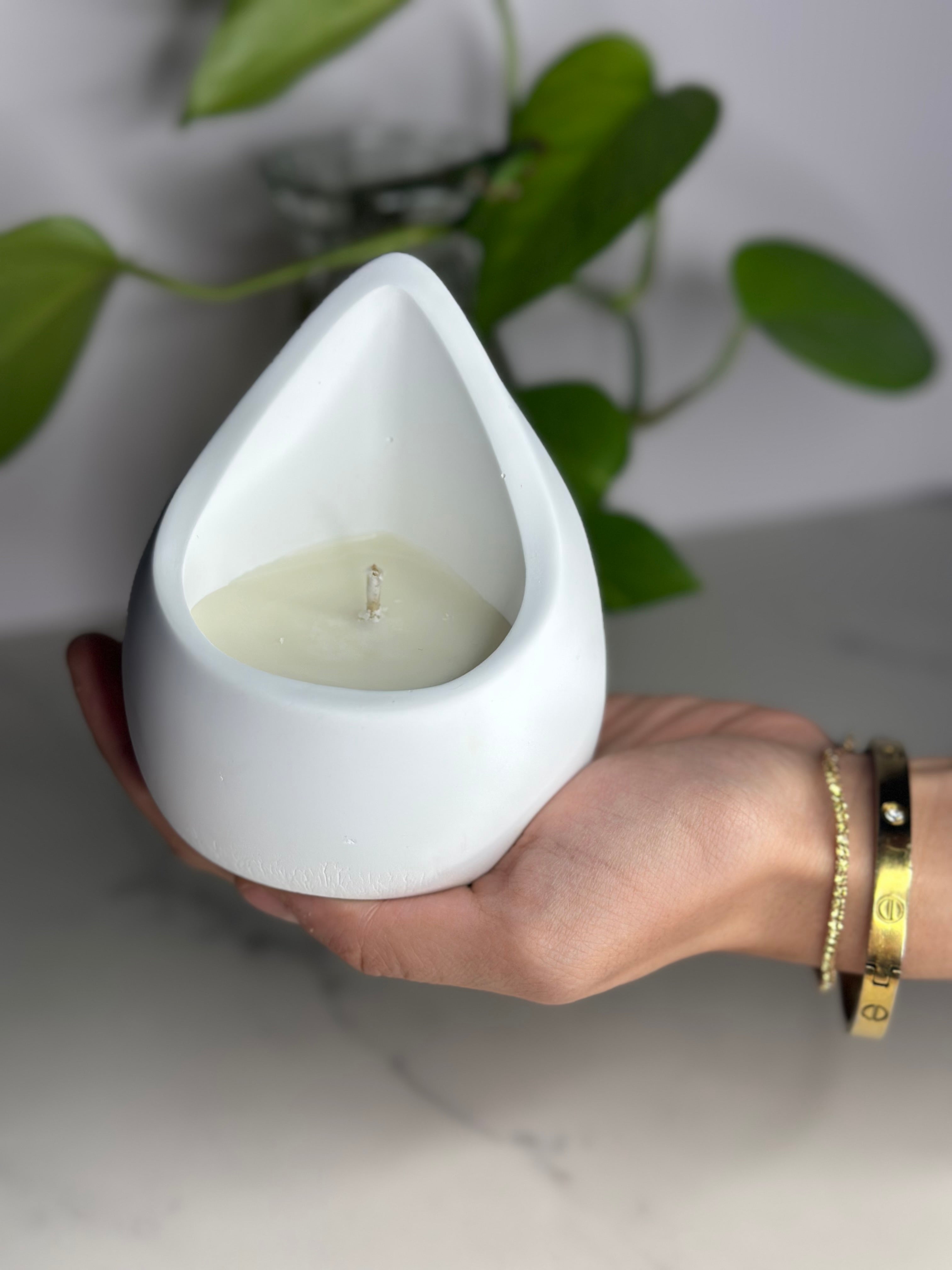 La bougie LUMI – Parfum Éclat d’Agrumes & Brise Marine