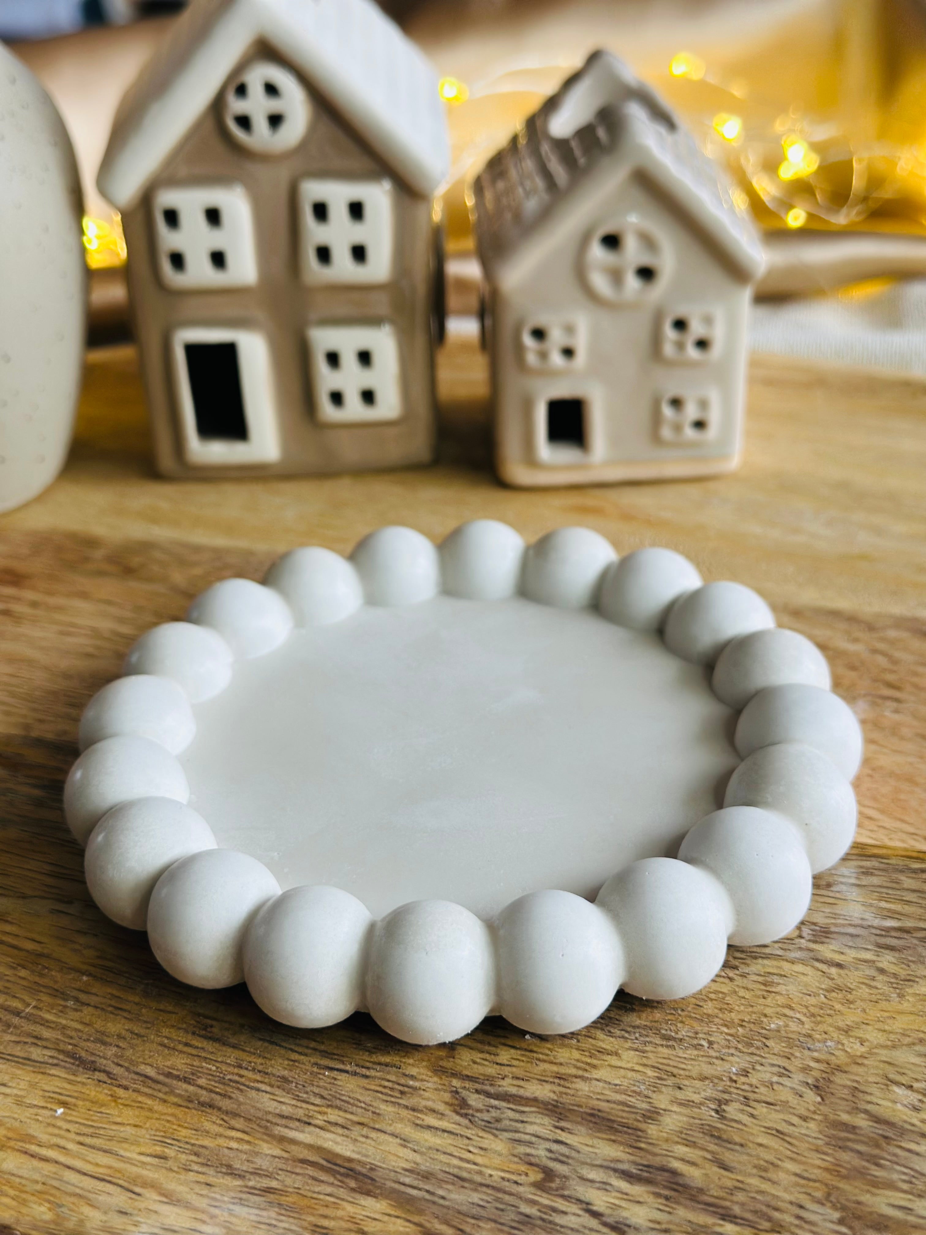 Plateau décoratif “Perles Blanches” – Fait main